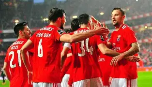 本菲卡内部会议纪要流出：赛前手感冰凉，欧超杯使命明确，身体对抗强度拉满(莎莉斯地牢拖出破解版)